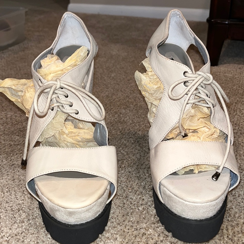 Cream Platforms With Laces. - image 1